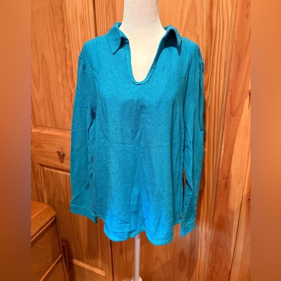 Giorgio Fiorlini Tops - Giorgio Fiorlini long-sleeved top in a vibrant turquoise women’s XL